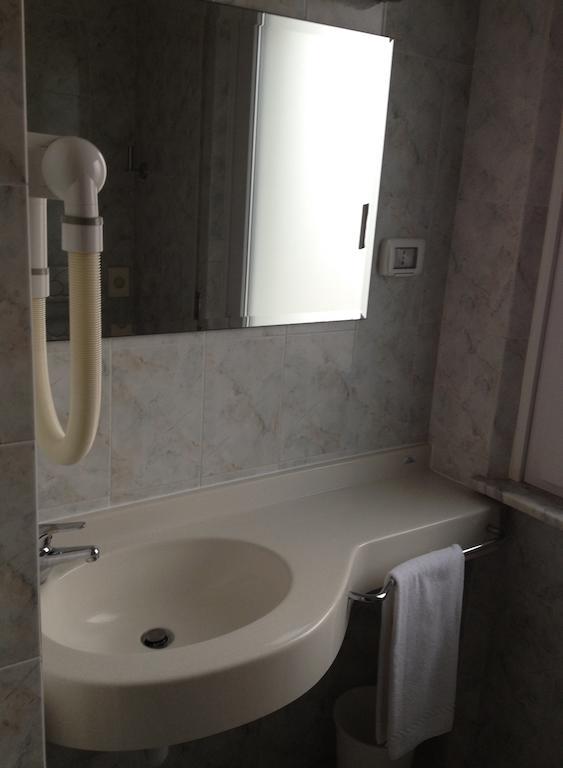 Hotel Mareblu Senigallia Habitación foto